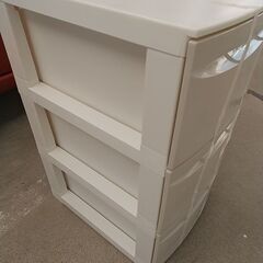 ●三段チェストボックスの画像