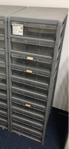 プラスチック製　書類棚　10段引き出しタイプ