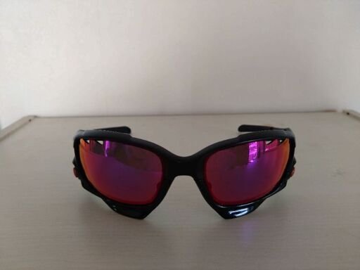 OAKLEYサングラス　偏光レンズ