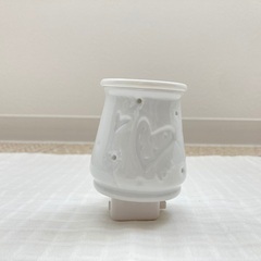 アロマライト(常夜灯)+アロマオイル セットの画像