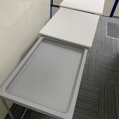 IKEA 重なるテーブルの画像