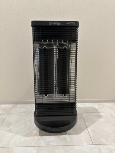 電気ヒーター　ダイキン セラムヒート ERFT11WS-W（2019年製）