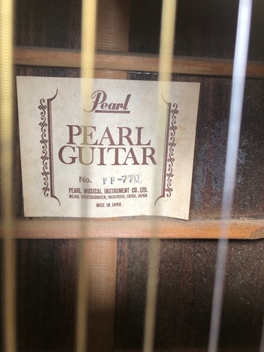 アコースティックギター　Perl