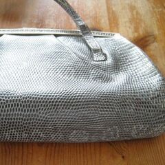 レトロな革っぽいハンドバッグ☆の画像