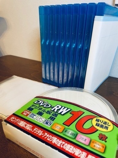 未使用　DVD10枚+おまけ1 ブルーレイケース10個