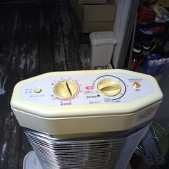 ダイキン電気ストーブの画像