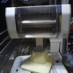 ダイキン電気ストーブの画像