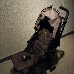 ベビーカー　本体5.8kg　silver cross