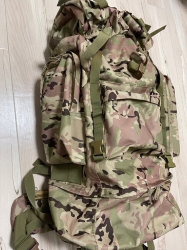 陸軍　イギリス軍　米軍ミリタリー　迷彩柄　超大型バックパック　リュック
