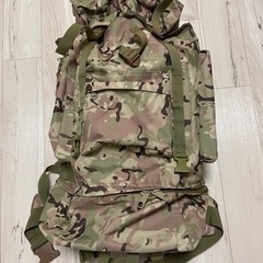 陸軍　イギリス軍　米軍ミリタリー　迷彩柄　超大型バックパック　リュック