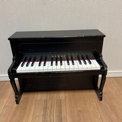 カワイ　アップライトピアノ　おもちゃ　キズあり