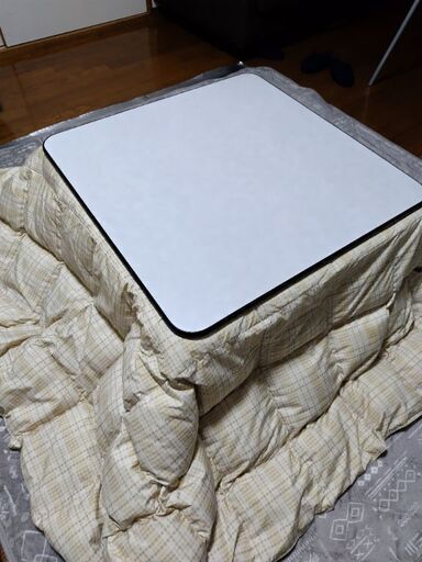 こたつテーブル　天板リバーシブル