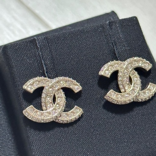 CHANEL CCマーク　ピアス