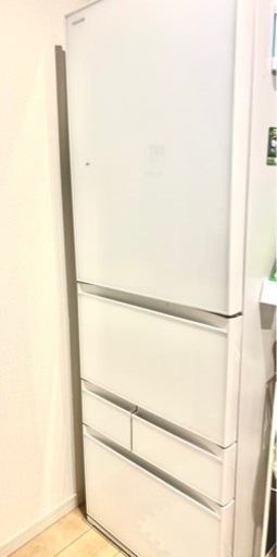 本日最終日❗️2022年製❗️超美品❗️ 411L  5ドア  冷蔵庫　マット付き