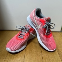 NIKEトレーニングシューズ 25㎝