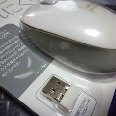 ELECOM無線BlueLEDマウス（M-BL20DB)Sサイズ未使用品の画像