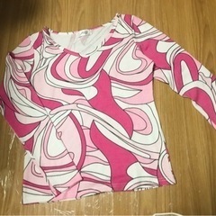 パーカー3点、トップス1点セットの画像