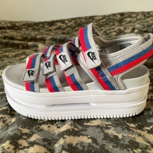 sold⭐︎^_^　正規品　NIKE アイコンクラシック　サンダル