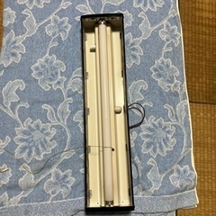 照明　蛍光灯の画像
