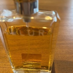 CHANEL アリュール　オードトワレの画像