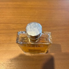CHANEL アリュール　オードトワレの画像