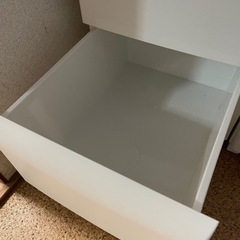 急募です！最終お値下げ！3段チェストの画像