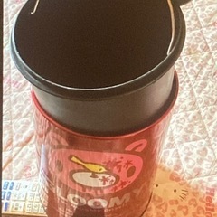 GLOOMYのステンレスBOXの画像
