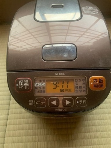 炊飯器　3合炊き