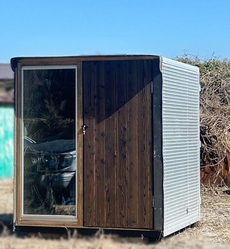 森小屋.男の隠れ家.釣り小屋.キャンプ場.休憩所.浜小屋.外寸長さ209+13cm(約1坪).改造コンテナ.鍵付き.ガレージ (九州全