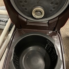 (決まりました。)MITSUBISHI 本炭窯 炊飯器の画像
