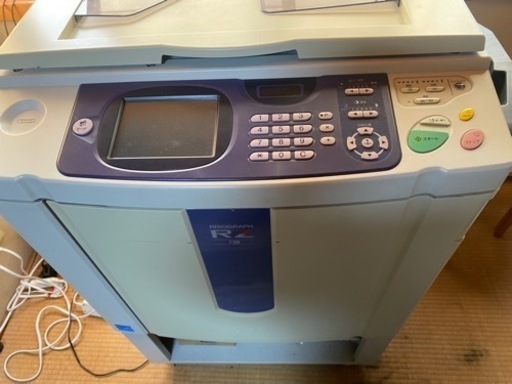 輪転機　　ＲＺ730  輪転機　インクも数ケースあり