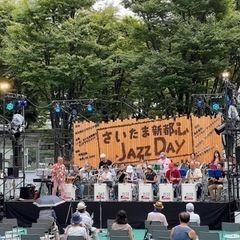 ビッグバンドです。トランペット募集中！