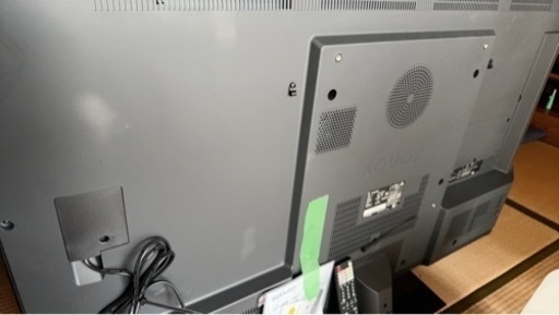 半年使用　６０インチ液晶テレビ