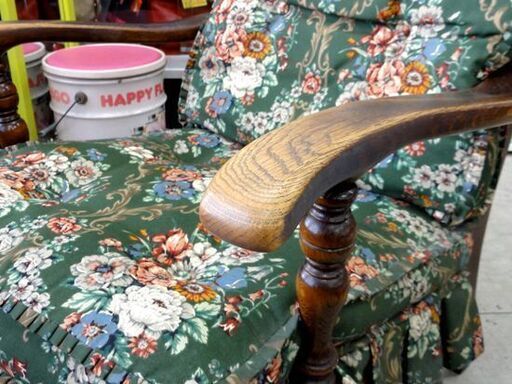 キツツキ 飛騨家具 リビングチェア② 穂高シリーズ ノスタルジック レトロ 椅子 クッション 家具 花柄 札幌市 中央区 南12条