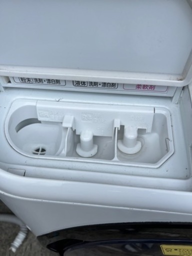 ㊗️全自動電気洗濯乾燥機✅設置込み㊗️保証あり?配達可能