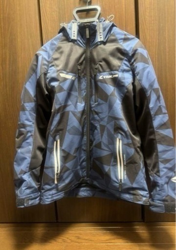 rsタイチのバイク用ジャケットです。