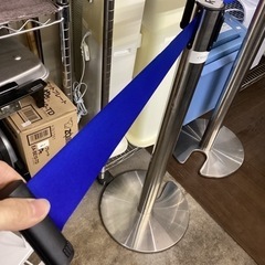 万代店　ベルトパーテーション　組み立て不要　最長2m 店舗　パーテーションの画像
