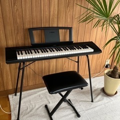 YAMAHAキーボード　スタンド、イス付き