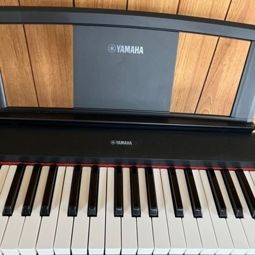 YAMAHAキーボード　スタンド、イス付き