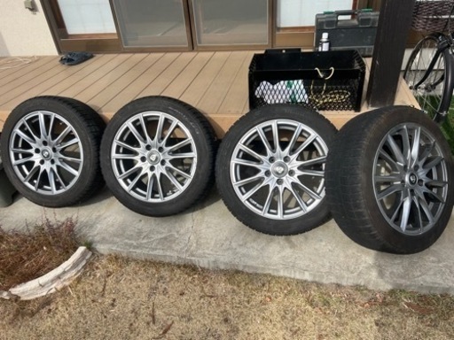 セレナ　ホイール4本セット 205/50/17　トーヨータイヤスタッドレス19年製