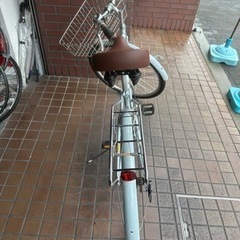700Ｃ　SCHWINN　7speed　フロントカゴ　リアキャリア付き　グレーの画像