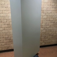 コクヨ 5段式保管庫 両開き書庫 ロッカー 棚調節可 下置き用 鍵付き 幅880mm×奥行400mm×高さ1850mm グレー SH-370F1NC Aの画像