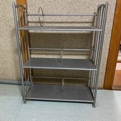 スチール製本棚