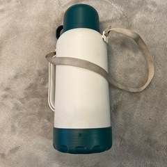 ボトル用クーラー  2リットル キャンプにどうですか？の画像