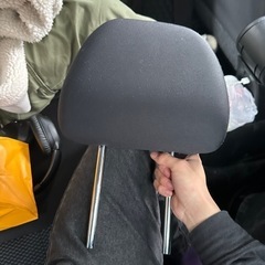 運転席の頭当て
