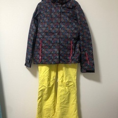 ROXY スノボーウェア