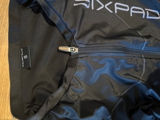 【最安値・美品】シックスパッド　SIXPAD　パワースーツ上S 下M メンズ
