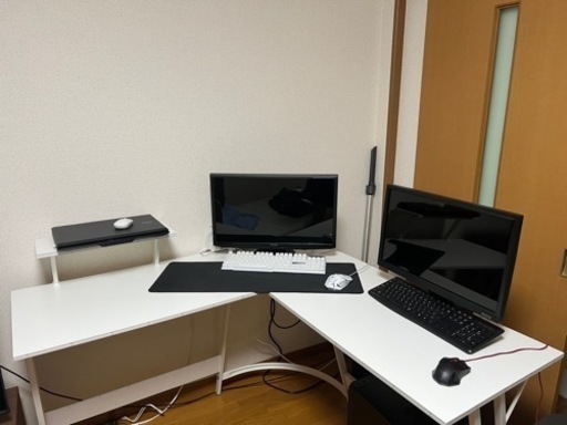 ゲーミングPCとチェアとデスクのセット販売