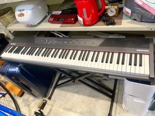 ALESIS 電子ピアノ スタンド付 88鍵盤 練習 初心者 中古
