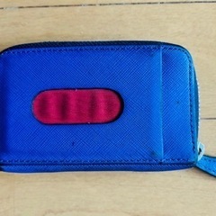 【2/22(金祝)まで】【コインケース】ブルー レッド 小銭入れ パスケース 目立った傷や汚れなしの画像